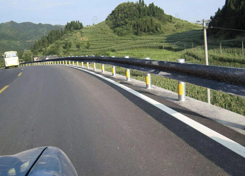 高速公路护栏板项目