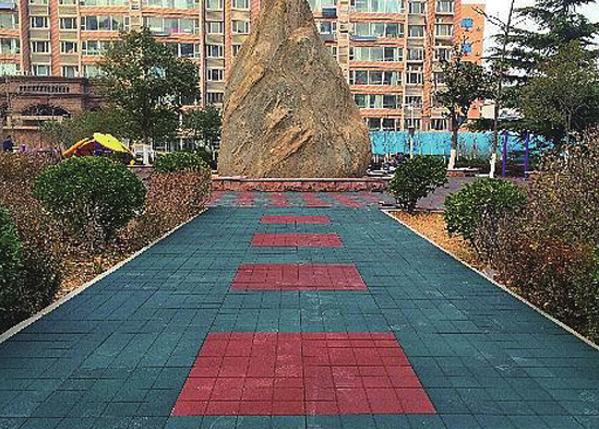 十六方格砖